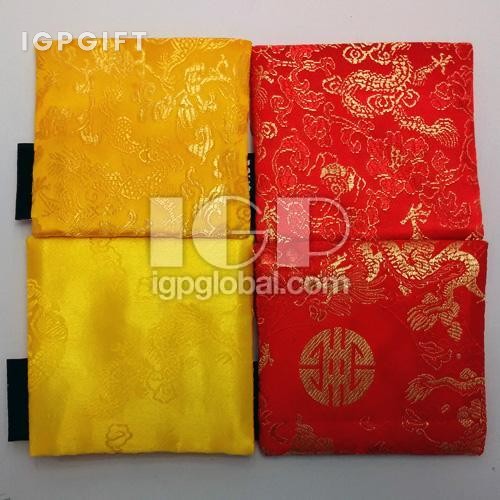 正方形精緻錦緞利是封