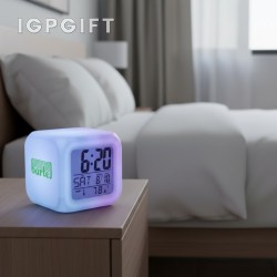 變色夜燈鬧鐘