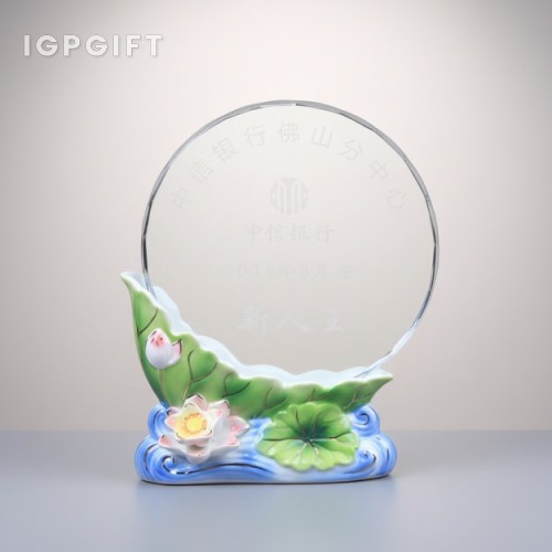 荷花陶瓷水晶獎盃定製