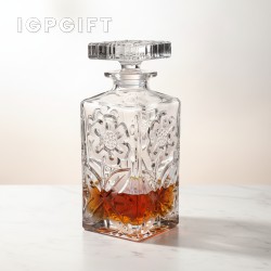 水晶玻璃白酒瓶