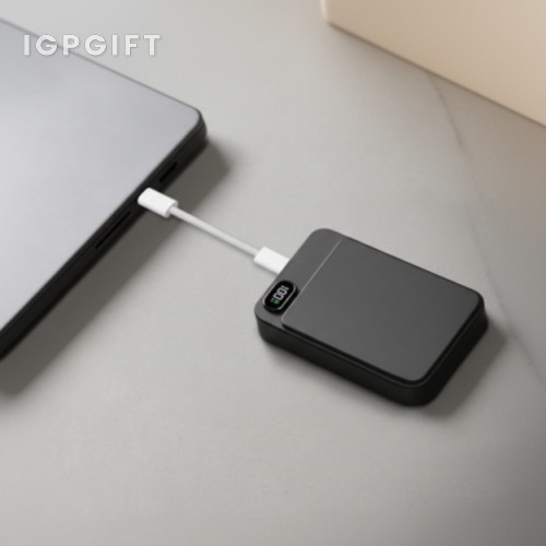 智能磁吸無線充電寶