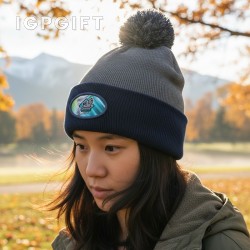 毛球針織帽 - 全彩補丁