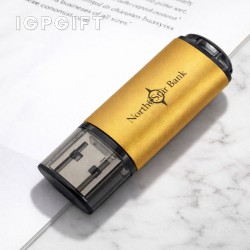 多功能 USB 隨身碟