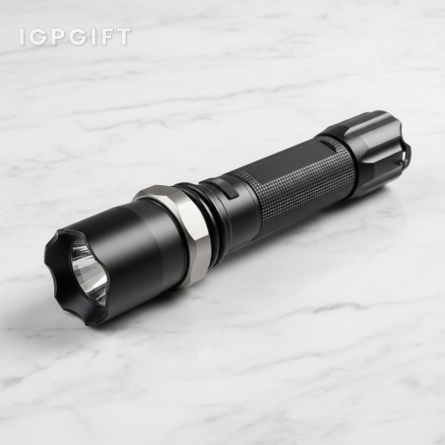 強光手電筒
