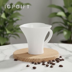 愛心形陶瓷杯