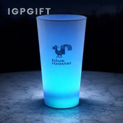 多彩燈光亞克力杯 - 17盎司