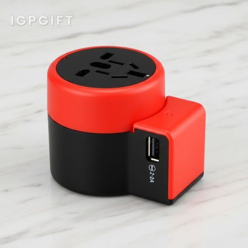 2USB多功能通用插頭