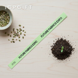 可植入種子的手環