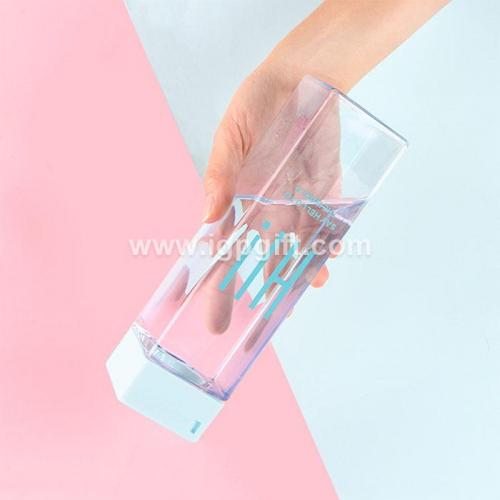可愛方形塑料時尚水杯